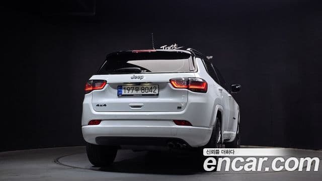Jeep Compass 2022 — Фото 4/20