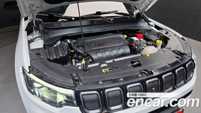 Jeep Compass 2022 — Фото 6/20