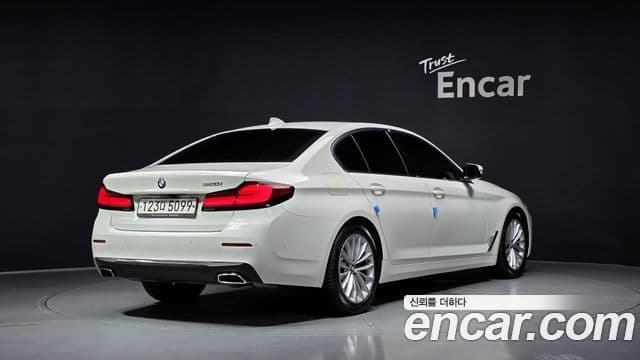 BMW 5 Series 2020 — Şəkil 2/20