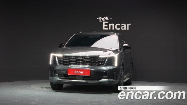 Kia Sorento 2023 — ფოტო 3/20