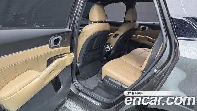Kia Sorento 2023 — ფოტო 12/20