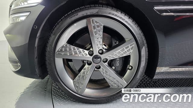 Genesis Electrified G80 2024 — ფოტო 5/20