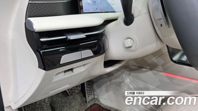 Genesis Electrified G80 2024 — ფოტო 19/20