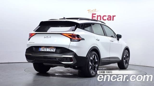 Kia Sportage 2022 — Фото 2/20