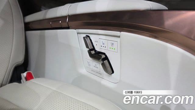 Lexus LM 2024 — Şəkil 19/20