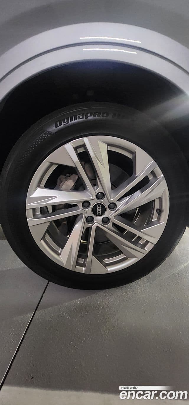 Audi Q7 2021 — Şəkil 5/14