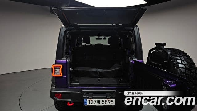Jeep Wrangler 2023 — Фото 20/20