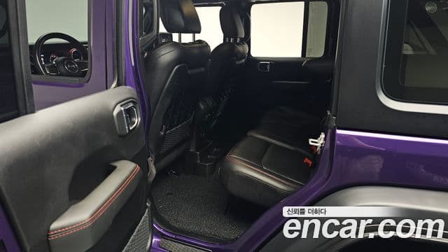 Jeep Wrangler 2023 — Photo 9/32
