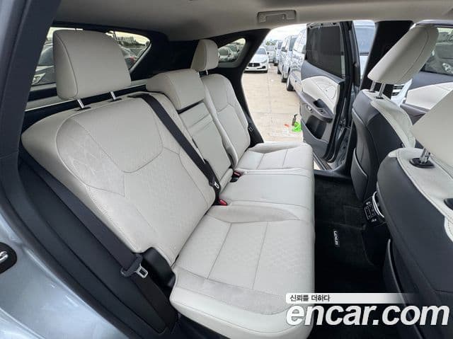 Lexus RX350h 2025 — ფოტო 18/20