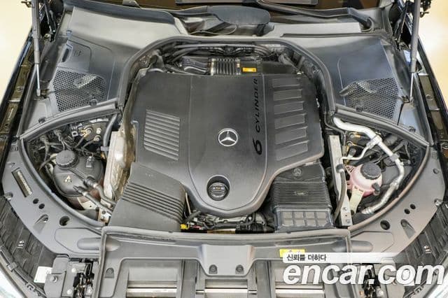 Mercedes-Benz S-Class 2021 — Photo 8/20