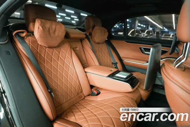 Mercedes-Benz S-Class 2021 — Photo 19/20