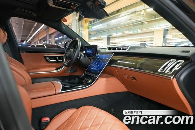Mercedes-Benz S-Class 2021 — Photo 17/20