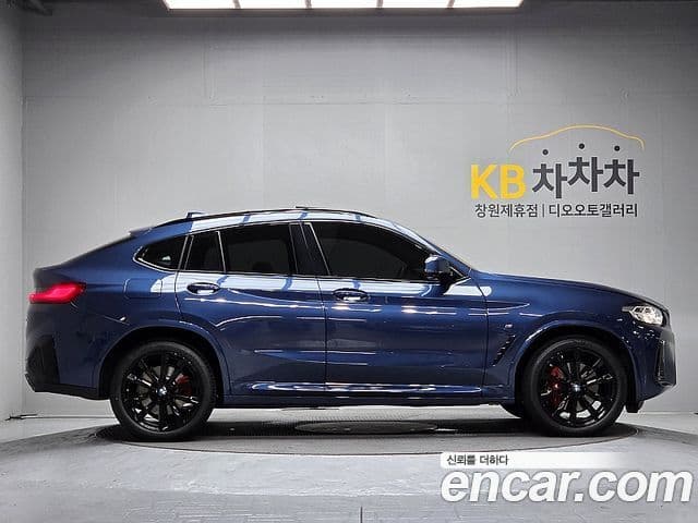BMW X4 2025 — ფოტო 10/20