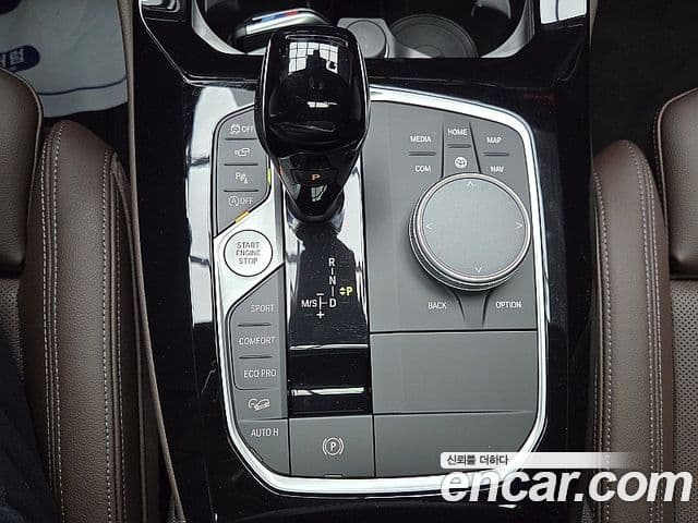 BMW X4 2025 — ფოტო 8/20