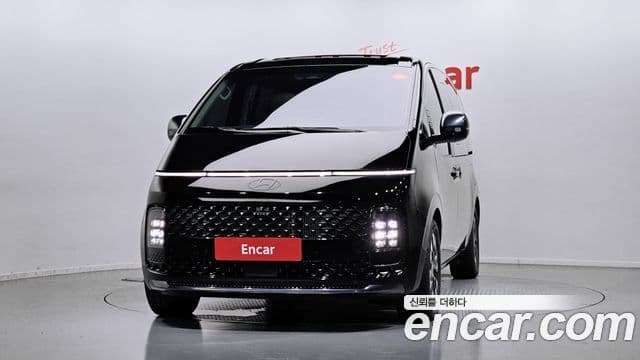 Hyundai Staria 2025 — Фото 3/20