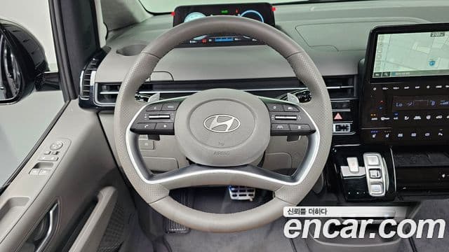 Hyundai Staria 2025 — Фото 13/20