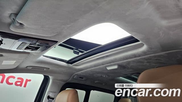 Hyundai Staria 2025 — Фото 17/20