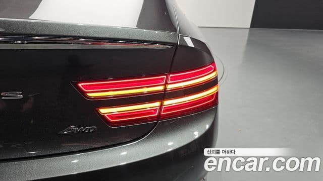 Genesis G80 2023 — Photo 24/38