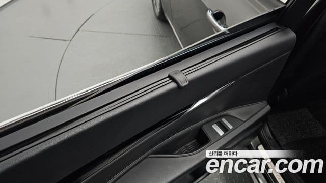 Genesis G80 2023 — Photo 36/38