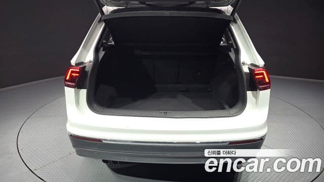 Volkswagen Tiguan 2019 — Фото 20/20