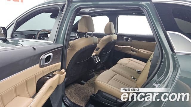 Kia Sorento 2025 — Şəkil 12/20
