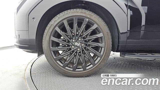 Hyundai Santa Fe 2025 — ფოტო 5/20
