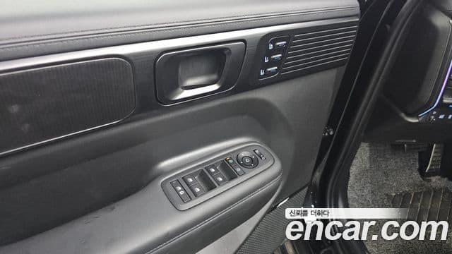 Hyundai Santa Fe 2025 — ფოტო 19/20