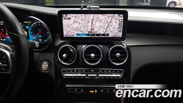 Mercedes-Benz GLC-Class 2021 — Şəkil 14/20
