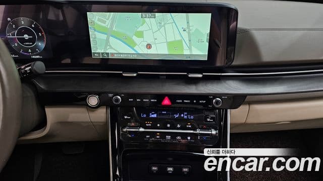 Kia Carnival 2022 — Şəkil 13/20