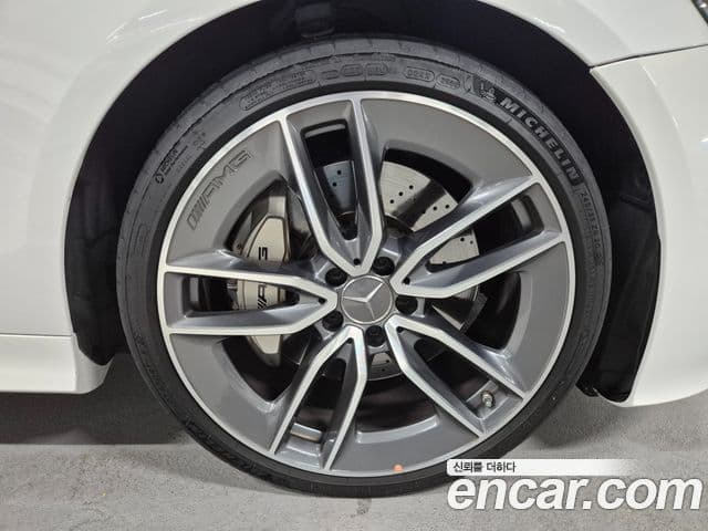 Mercedes-Benz E-Class 2021 — фото 11 из 20