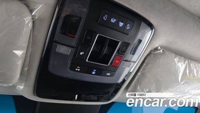 Hyundai Staria 2022 — Şəkil 18/20