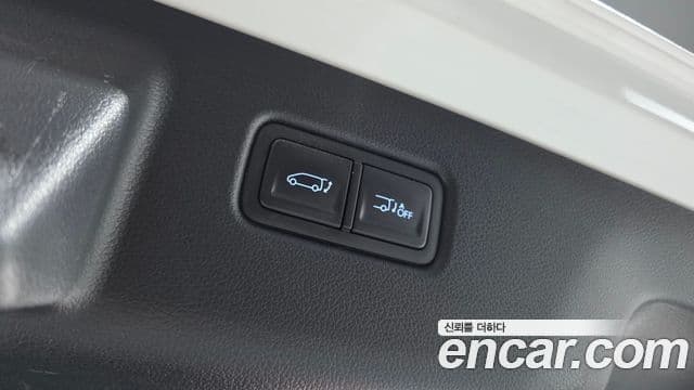 Hyundai Staria 2022 — Şəkil 1/31