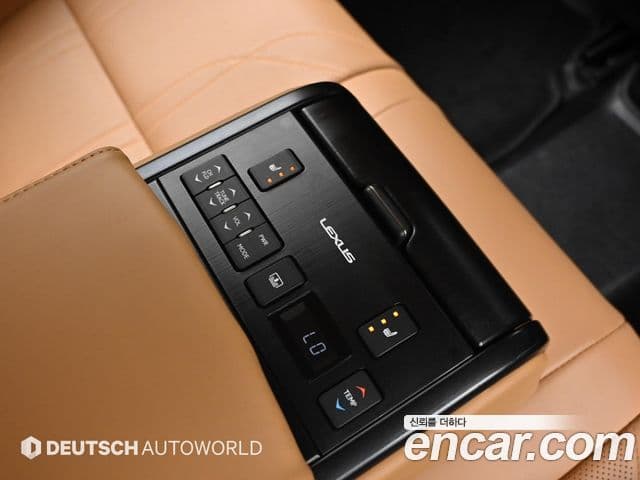 Lexus ES300h 2023 — ფოტო 15/20