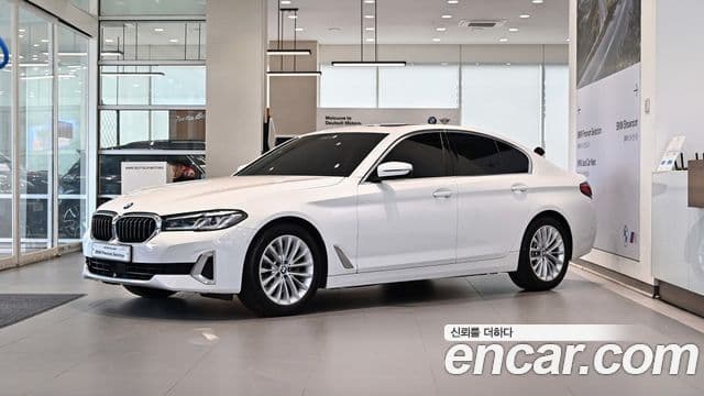 BMW 5 Series 2020 — ფოტო 20/20