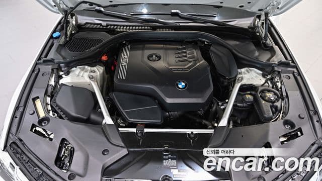 BMW 5 Series 2020 — ფოტო 5/20