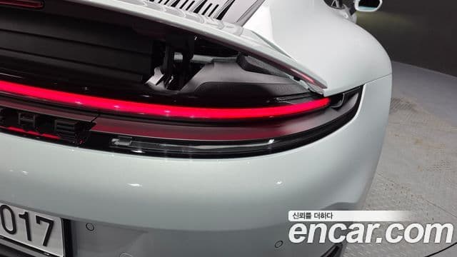 Porsche 911 2025 — Photo 9/35