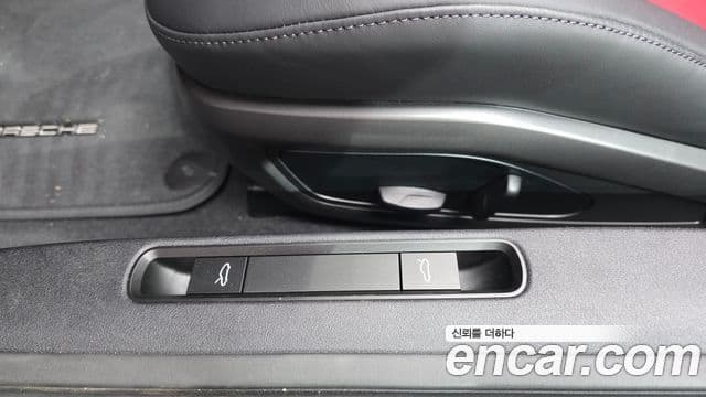 Porsche 911 2025 — Photo 16/35