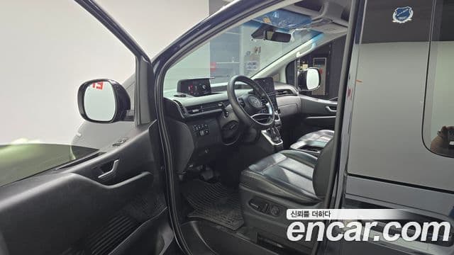 Hyundai Staria 2022 — Şəkil 10/20