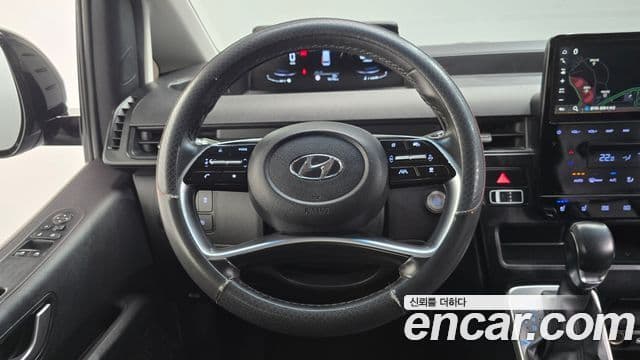 Hyundai Staria 2022 — Şəkil 13/20