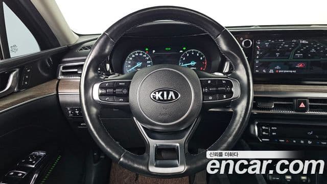 Kia K5 2020 — Şəkil 13/20