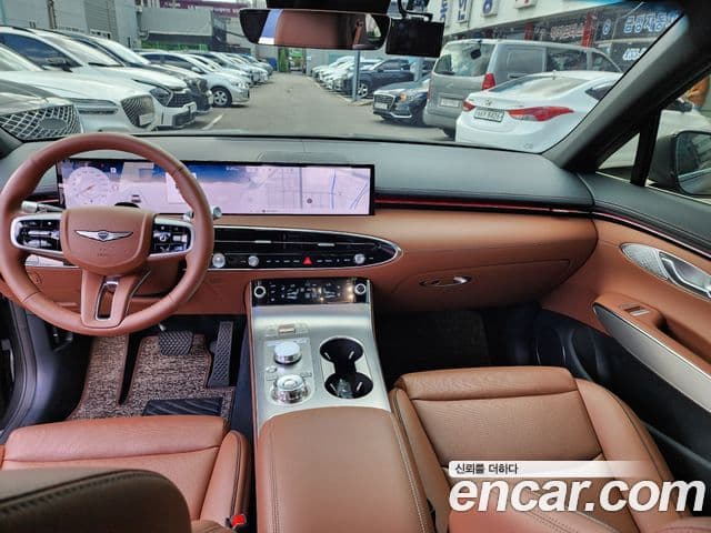 Genesis GV70 2025 — фото 10 из 18