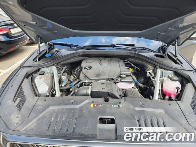 Genesis GV70 2025 — фото 17 из 18