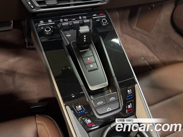 Porsche 911 2024 — Photo 16/20
