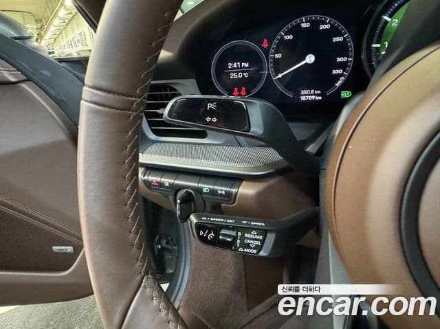 Porsche 911 2024 — Photo 19/20