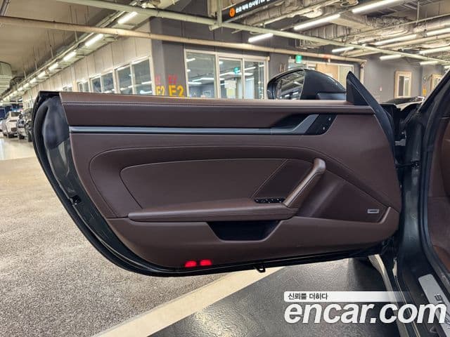 Porsche 911 2024 — Photo 14/20