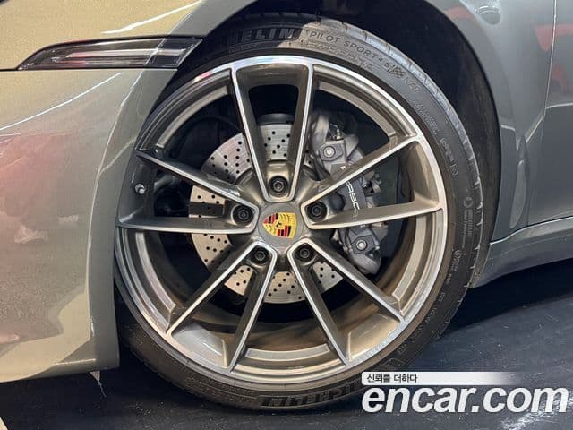 Porsche 911 2024 — Photo 20/20
