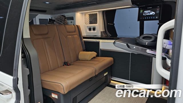 Hyundai Staria 2023 — ფოტო 11/20