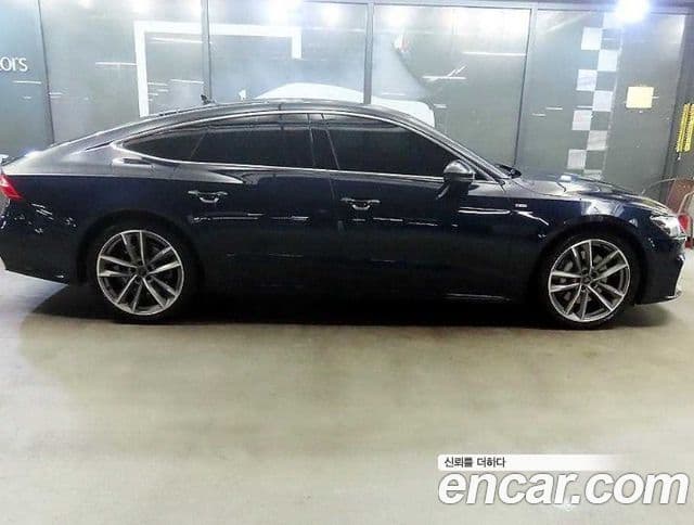 Audi A7 2020 — ფოტო 2/20