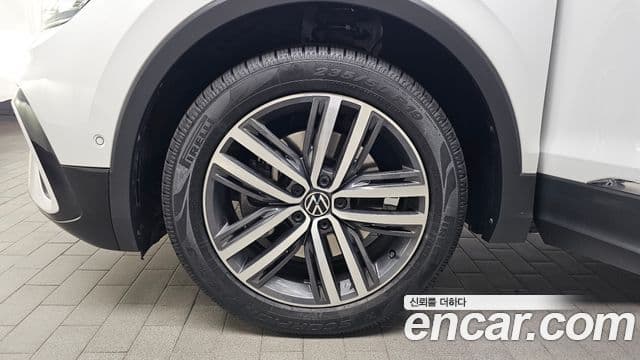 Volkswagen Tiguan Allspace 2024 — ფოტო 5/20