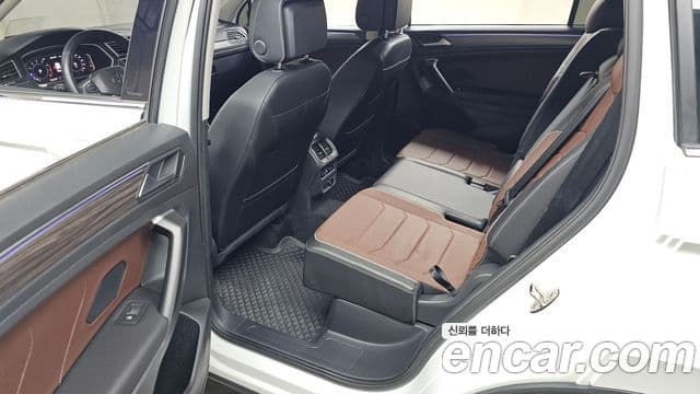 Volkswagen Tiguan Allspace 2024 — фото 11 из 20